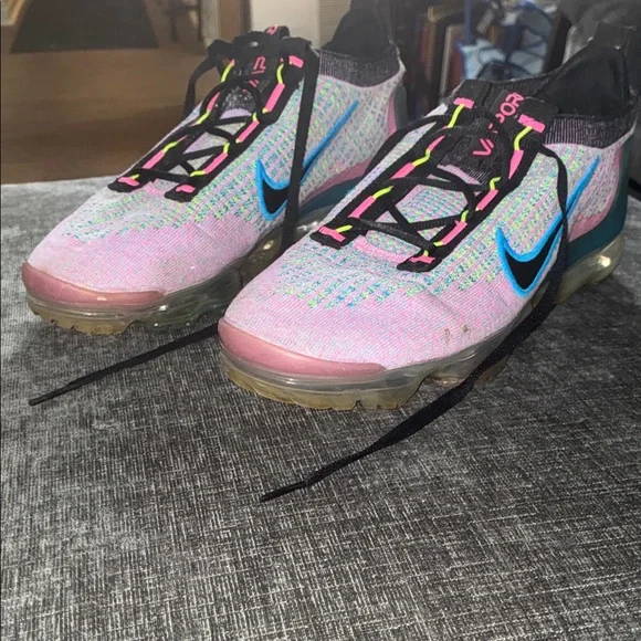 Nike VaporMax Women's Multicolor Sneakers with Blue Swoosh-Size 10.5 - Picture 3 of 8